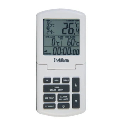 un thermomètre numérique ChefAlarm sur fond blanc. (Thermomètre.fr)