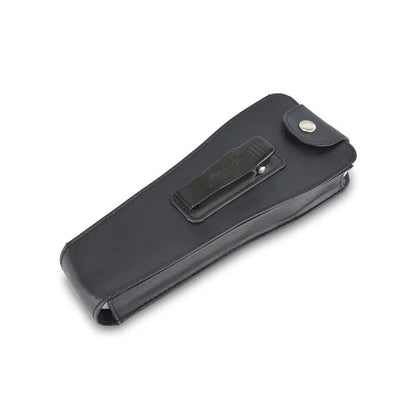 Un étui en cuir noir Pochette de protection pour EcoTemp avec un bouton de Thermometre.fr.
