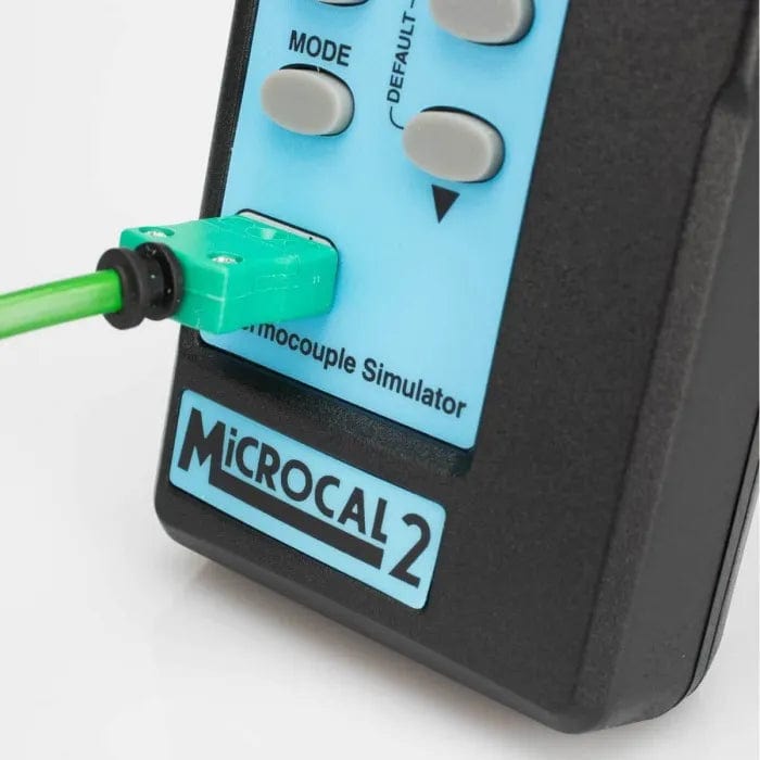 une sonde Thermomètre simulateur MicroCal 2 avec un câble vert attaché de Thermometre.fr.